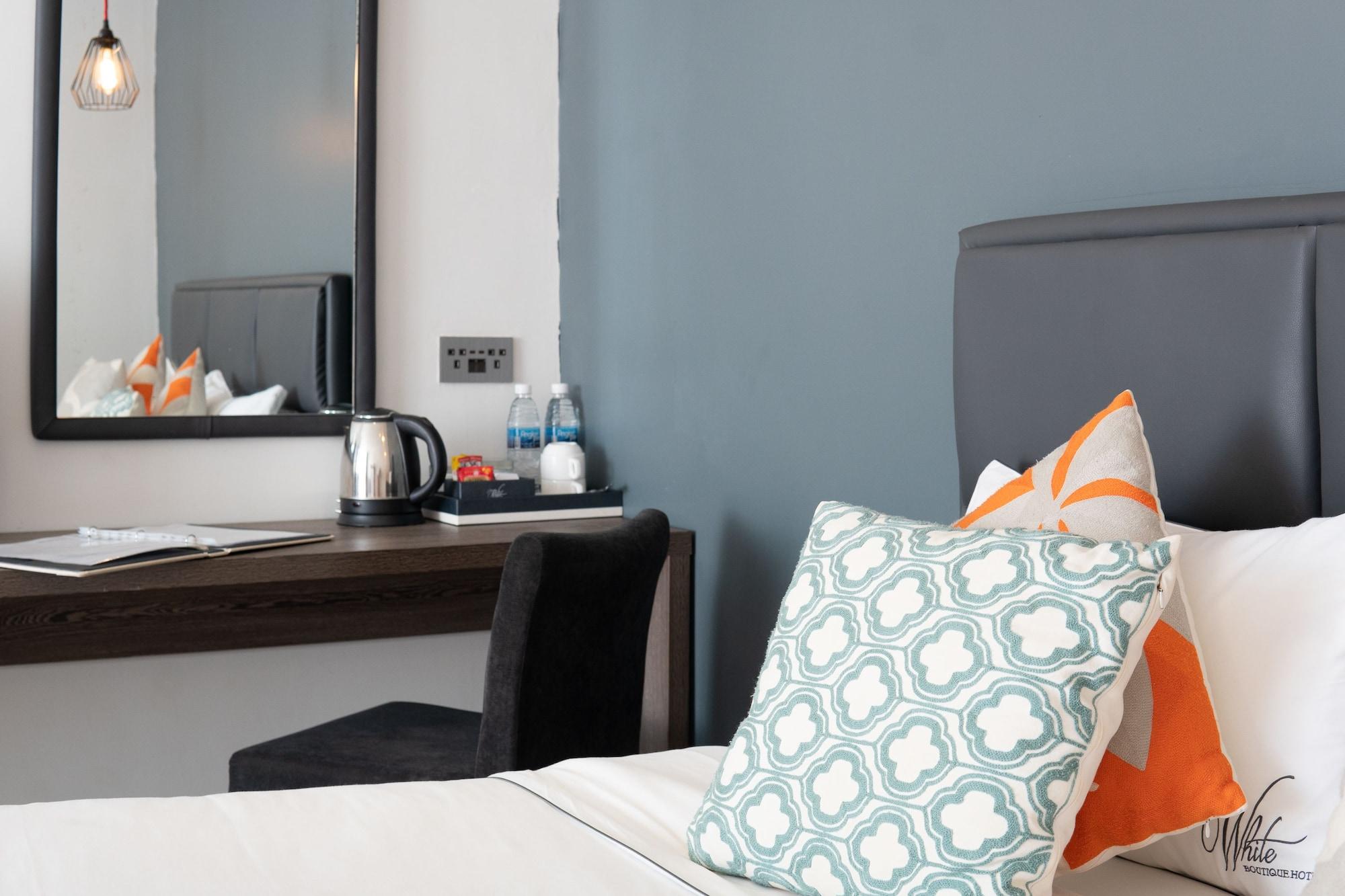 White Boutique Hotel&Residences Sihanoukville Exterior foto