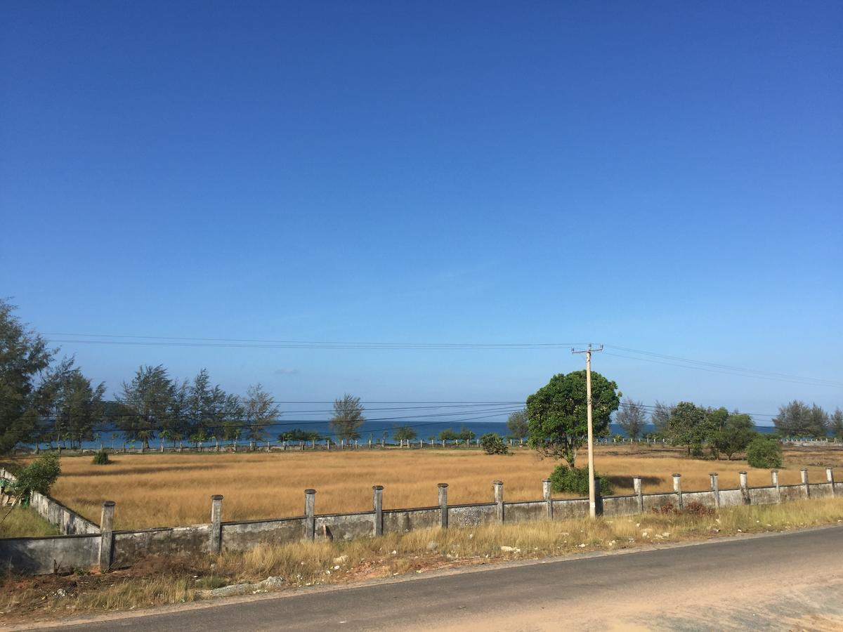 White Boutique Hotel&Residences Sihanoukville Exterior foto