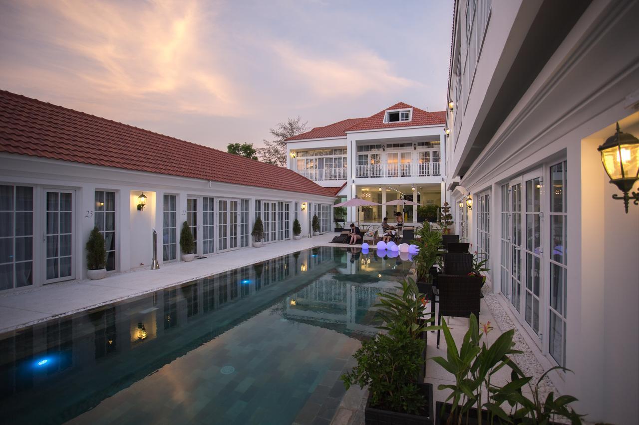 White Boutique Hotel&Residences Sihanoukville Exterior foto