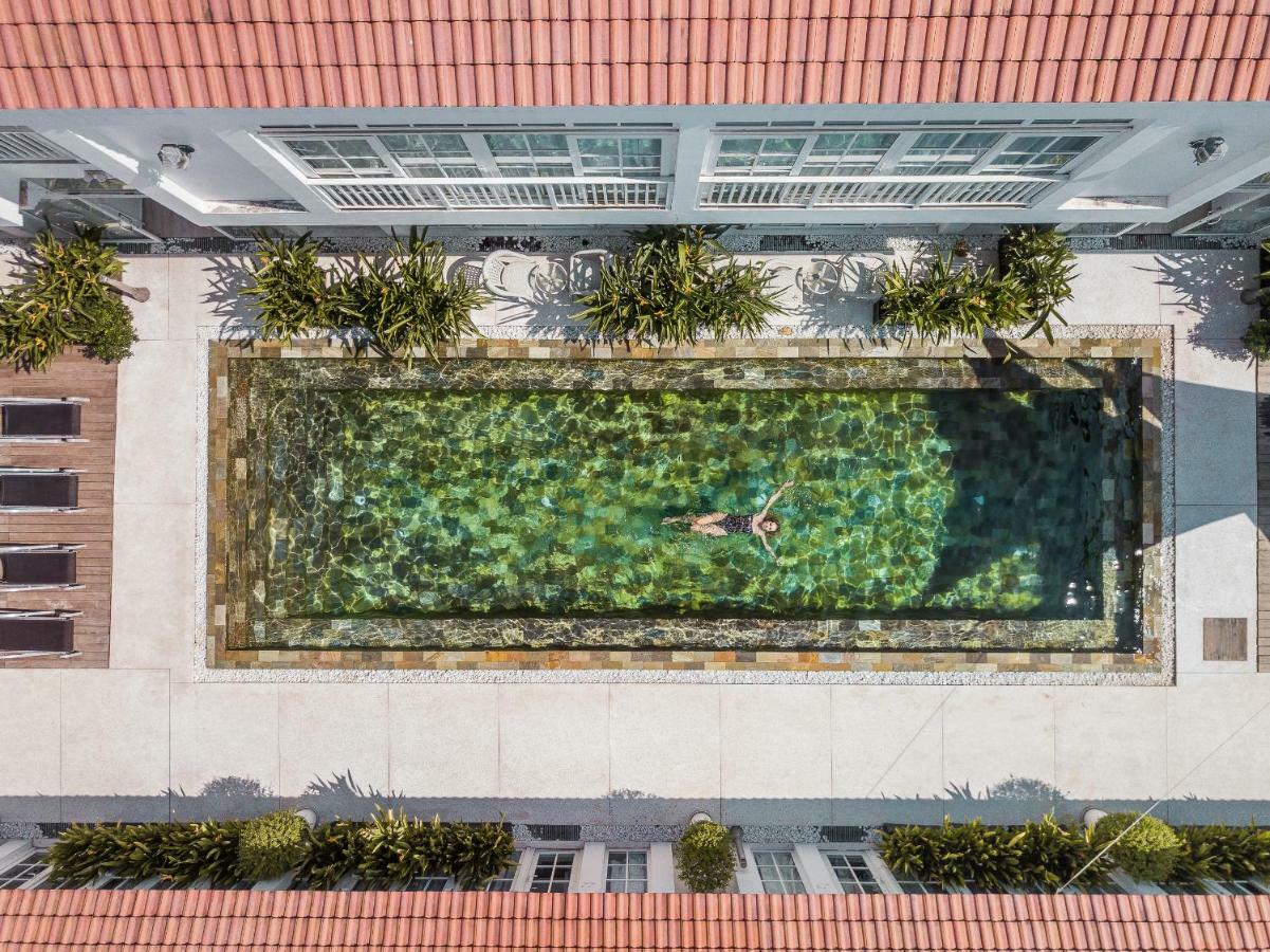 White Boutique Hotel&Residences Sihanoukville Exterior foto